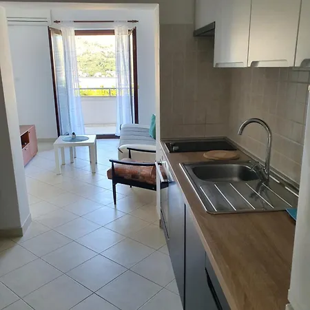 Apartment Kunteja Pag Town